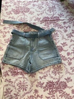NWT BLANK NYC High-waisted denim shorts with belt